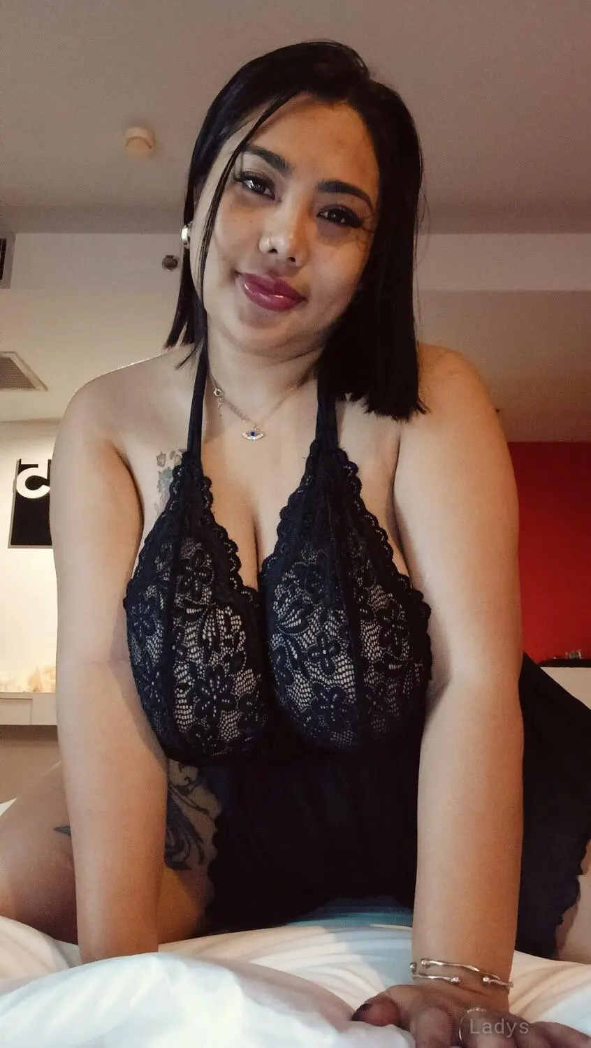 Marsha, 28 years old Pattaya escort girl with big tits, height 160 sm, Weight  kg