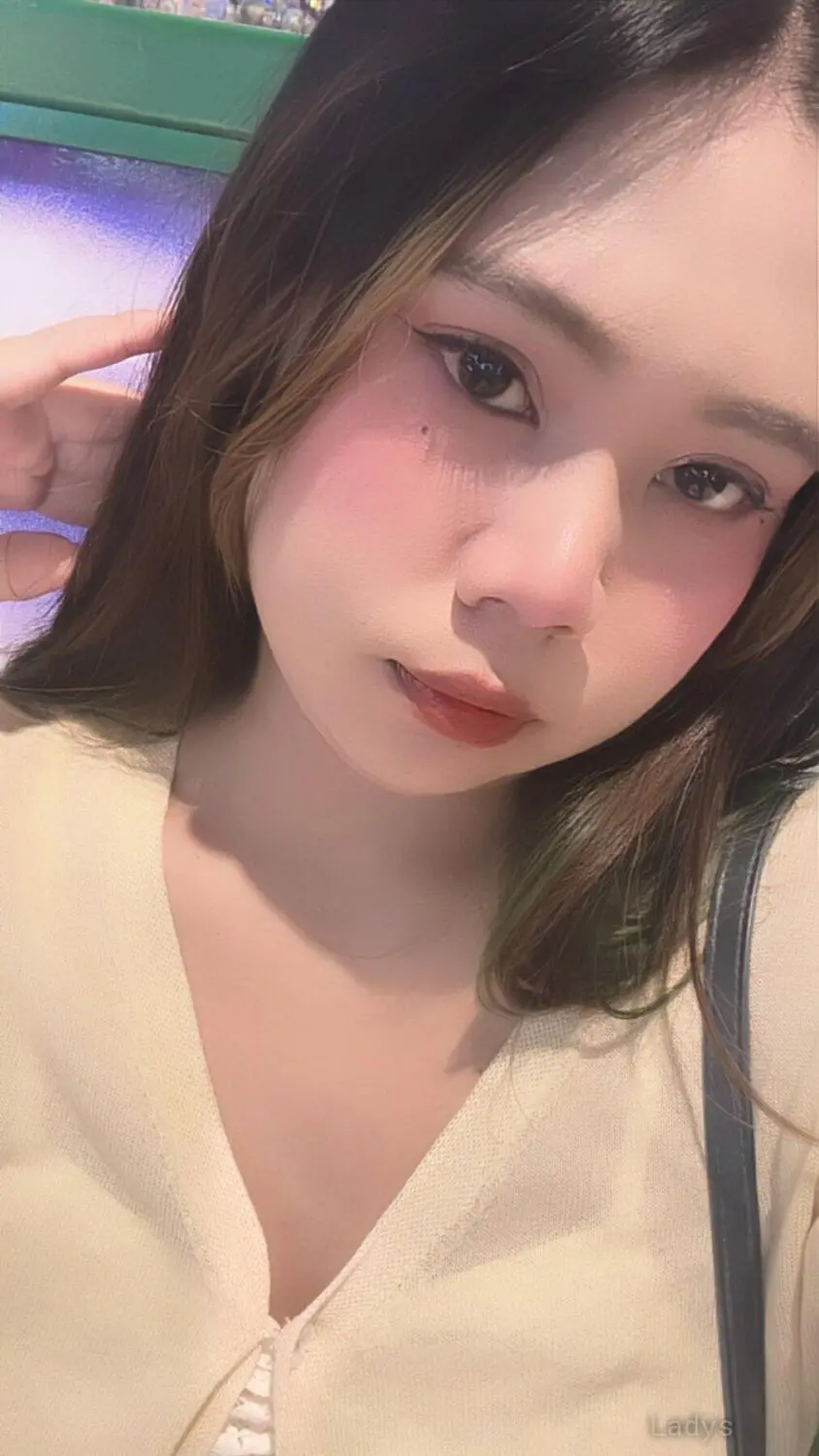 Numnim, 20 years old Pattaya escort girl with big tits, height 164 sm, Weight  kg
