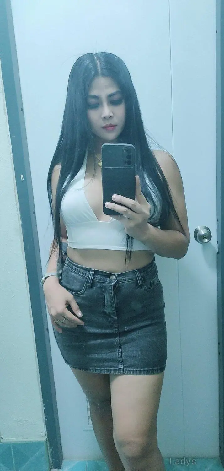 Sainam, 34 years old Pattaya escort girl with big tits, height 160 sm, Weight kg