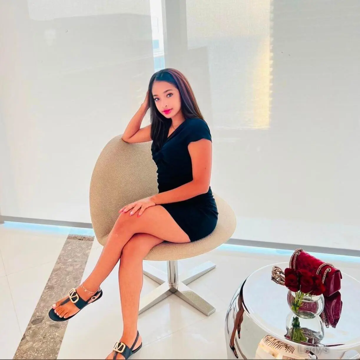 Shacha, 22 years old Pattaya escort girl with big tits, height 153 sm, Weight kg