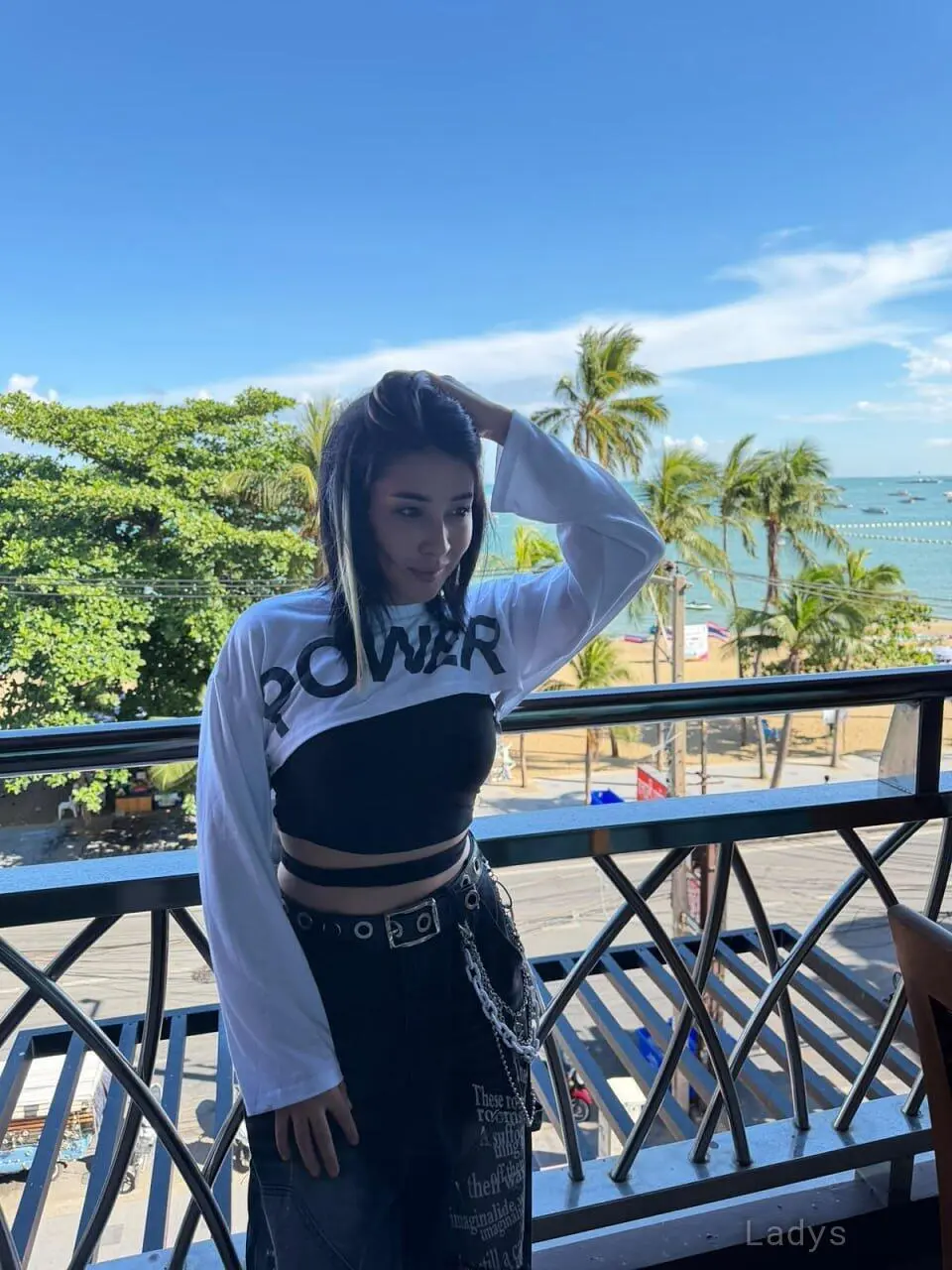 Aline, 25 years beautiful nude Pattaya escorts girl, height 168 sm, Weight  kg