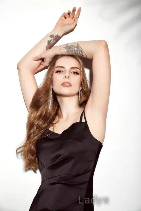 Britney, 27 years beautiful nude Pattaya escorts girl, height 175 sm, Weight 55 kg