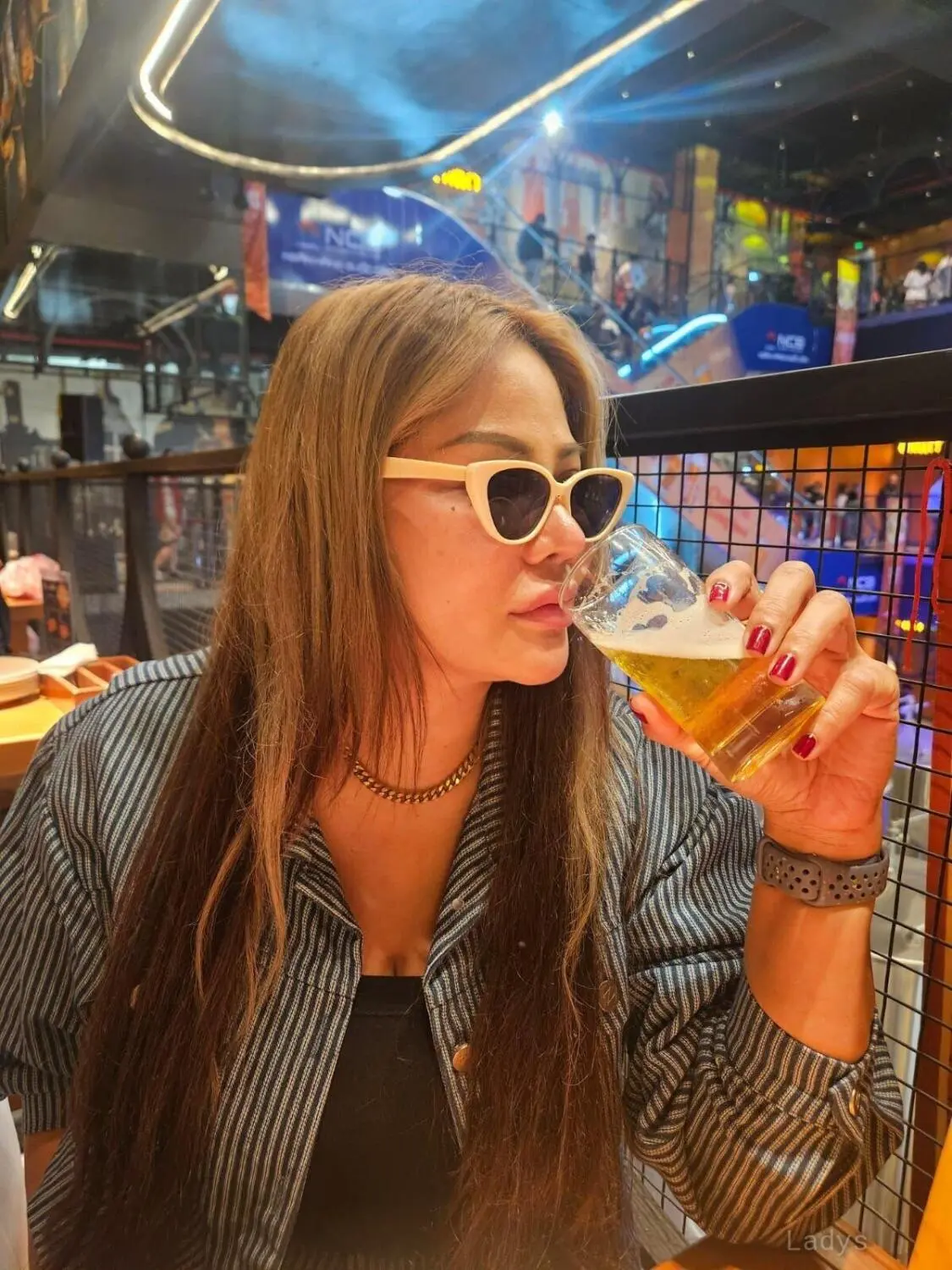 Helen, 29 years beautiful nude Pattaya escorts girl, height 165 sm, Weight 62 kg