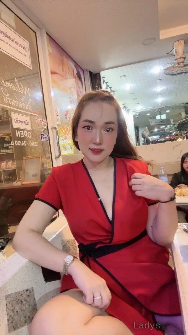 Snow, 31 years beautiful nude Pattaya escorts girl, height 160 sm, Weight kg