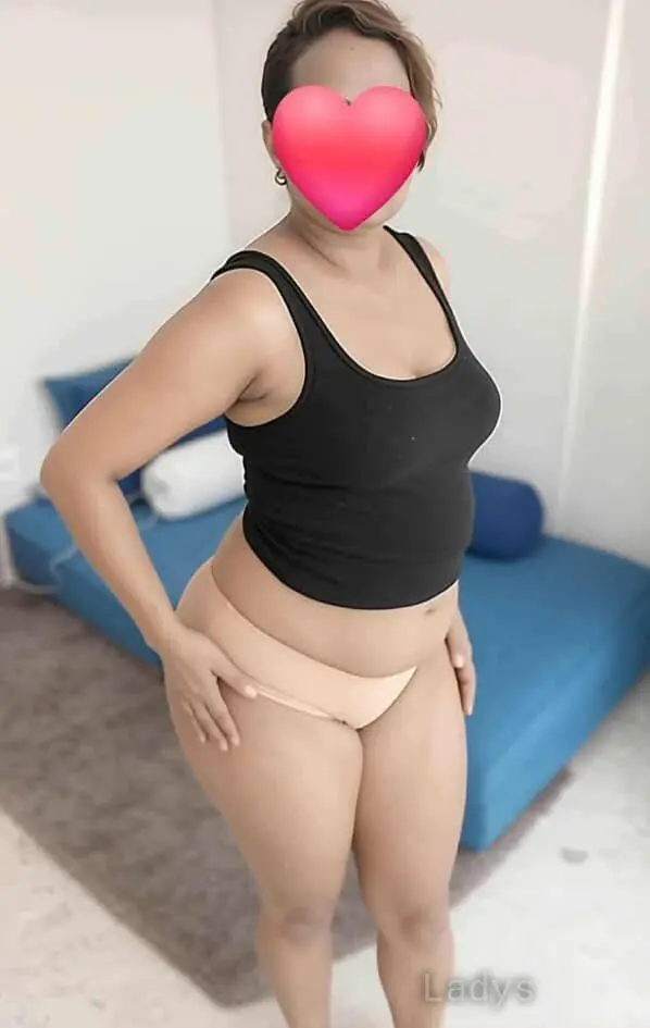 Reshma, 45 years beautiful nude Penang escorts girl, height 163 sm, Weight  kg