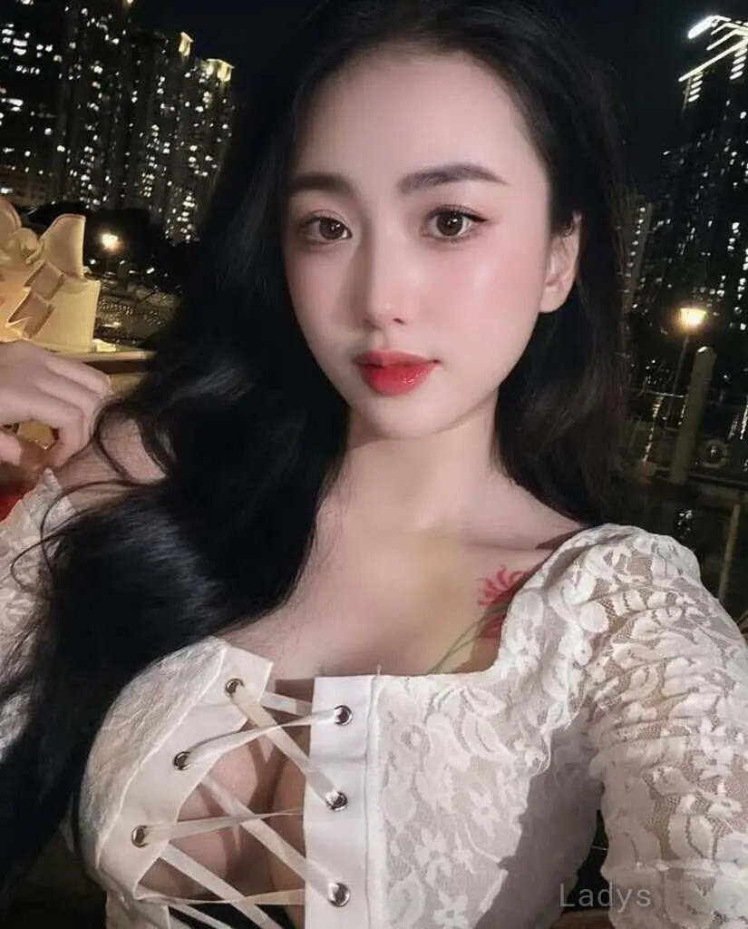 Shira, 26 years beautiful nude Penang escorts girl, height 167 sm, Weight kg