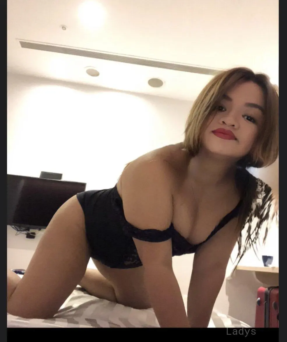 Curvy,  years sexy hot local Penang excorts girl, height 150 sm, Weight  kg