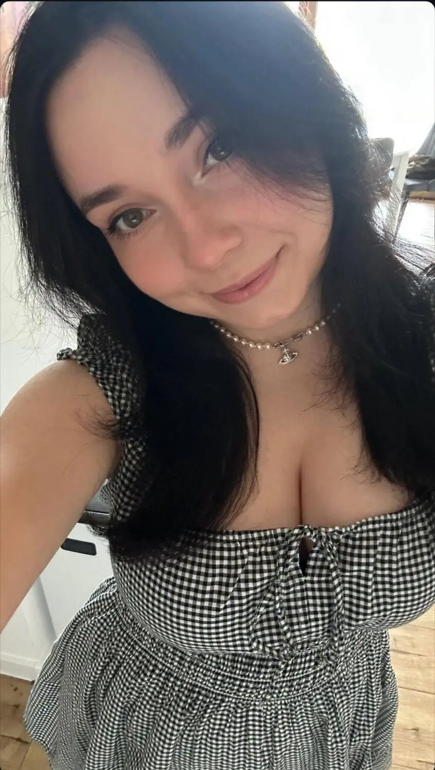 Verina, 28 years old Perth escort girl with big tits, height 163 sm, Weight  kg