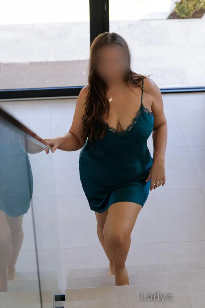 Kacey King, 40 years beautiful nude Perth escorts girl, height 164 sm, Weight 65 kg