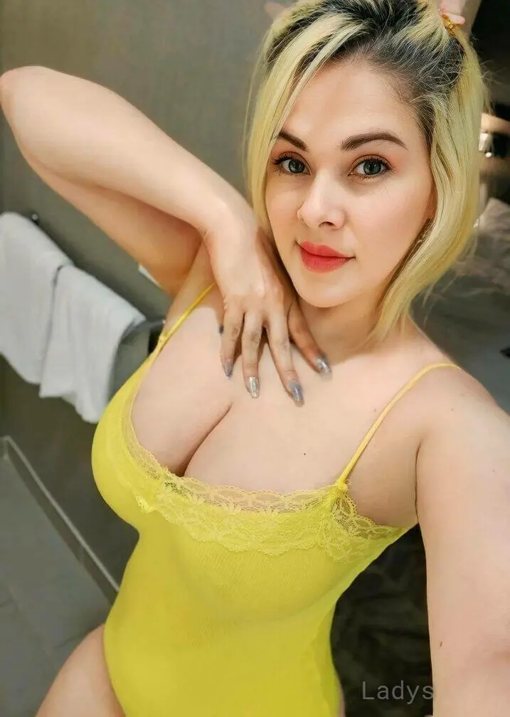 Ana, 25 years beautiful nude Philadelphia escorts girl, height 155 sm, Weight 50 kg