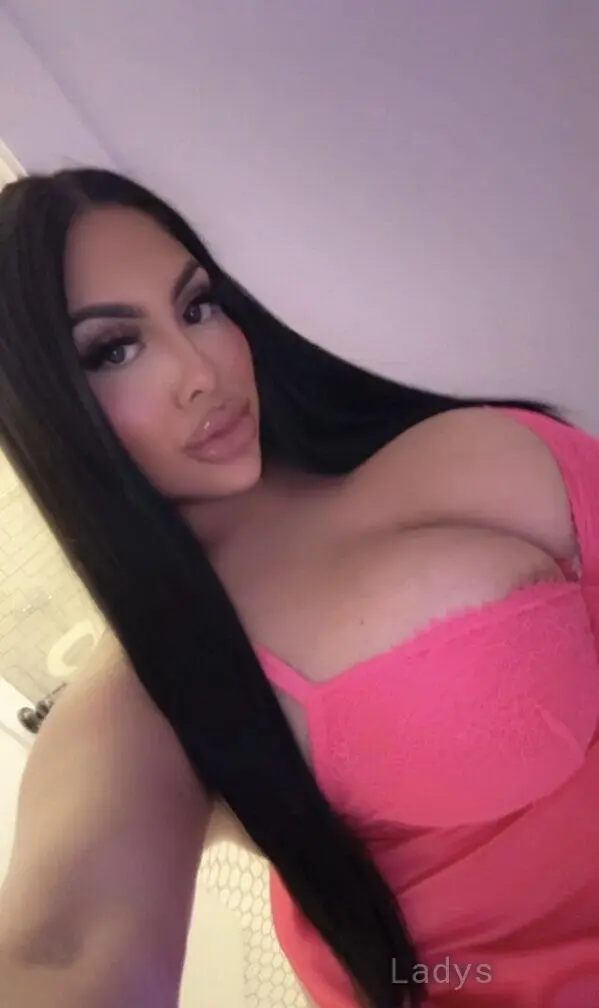 BUSTY BELLA, 26 years beautiful nude Philadelphia escorts girl, height 155 sm, Weight 70 kg
