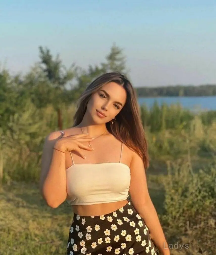 Indira, 27 years beautiful nude Philadelphia escorts girl, height 169 sm, Weight 55 kg