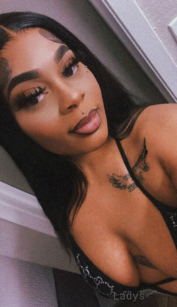 Monae Monroe, 27 years beautiful nude Philadelphia escorts girl, height 160 sm, Weight 73 kg