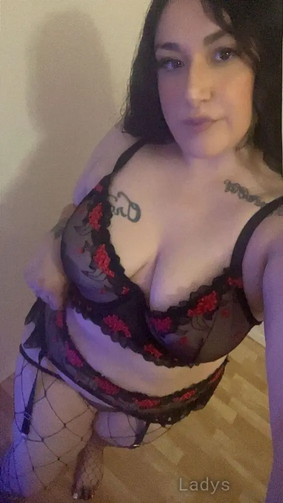 Camila, 31 years beautiful nude Phoenix escorts girl, height 158 sm, Weight 82 kg