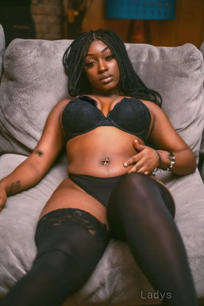 Chocolate Cakes, 23 years beautiful nude Phoenix escorts girl, height 160 sm, Weight 64 kg