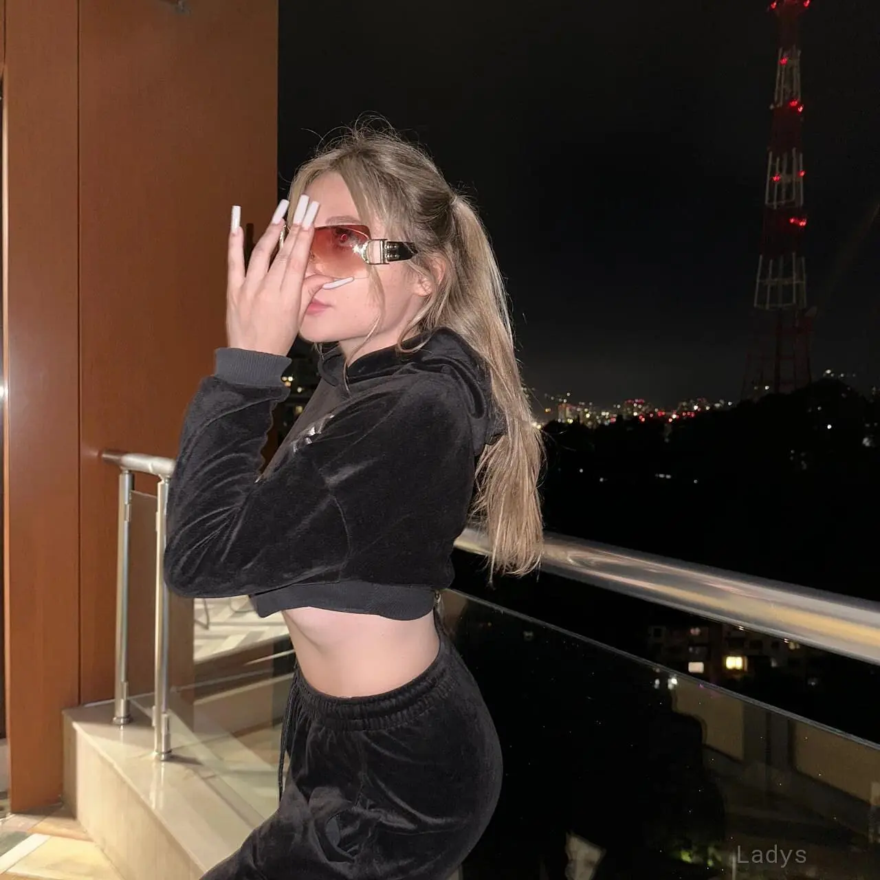 Emma, 23 years asian escorts girl, height 166 sm, Weight kg, Phuket eacort