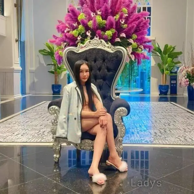 Pouly, 28 years asian escorts girl, height 168 sm, Weight kg, Phuket eacort