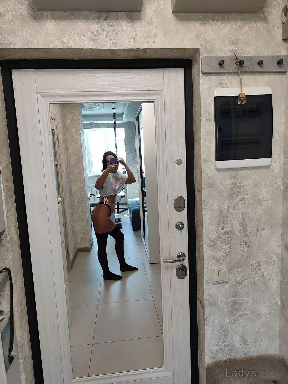Ella, 23 years old Phuket escort girl with big tits, height 166 sm, Weight kg