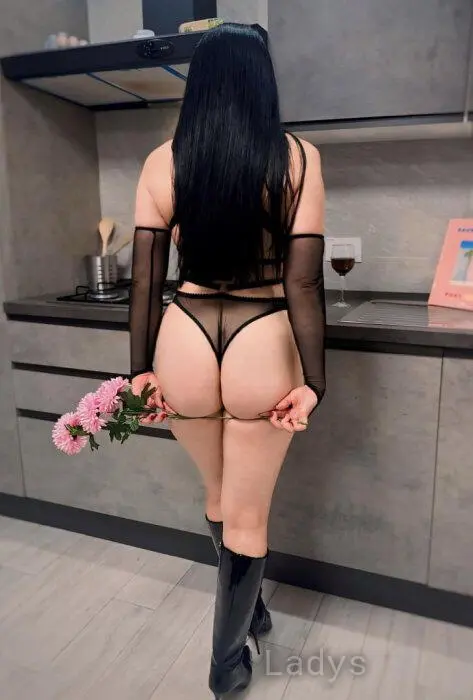 Kleo, 24 years beautiful nude Phuket escorts girl, height 162 sm, Weight 56 kg