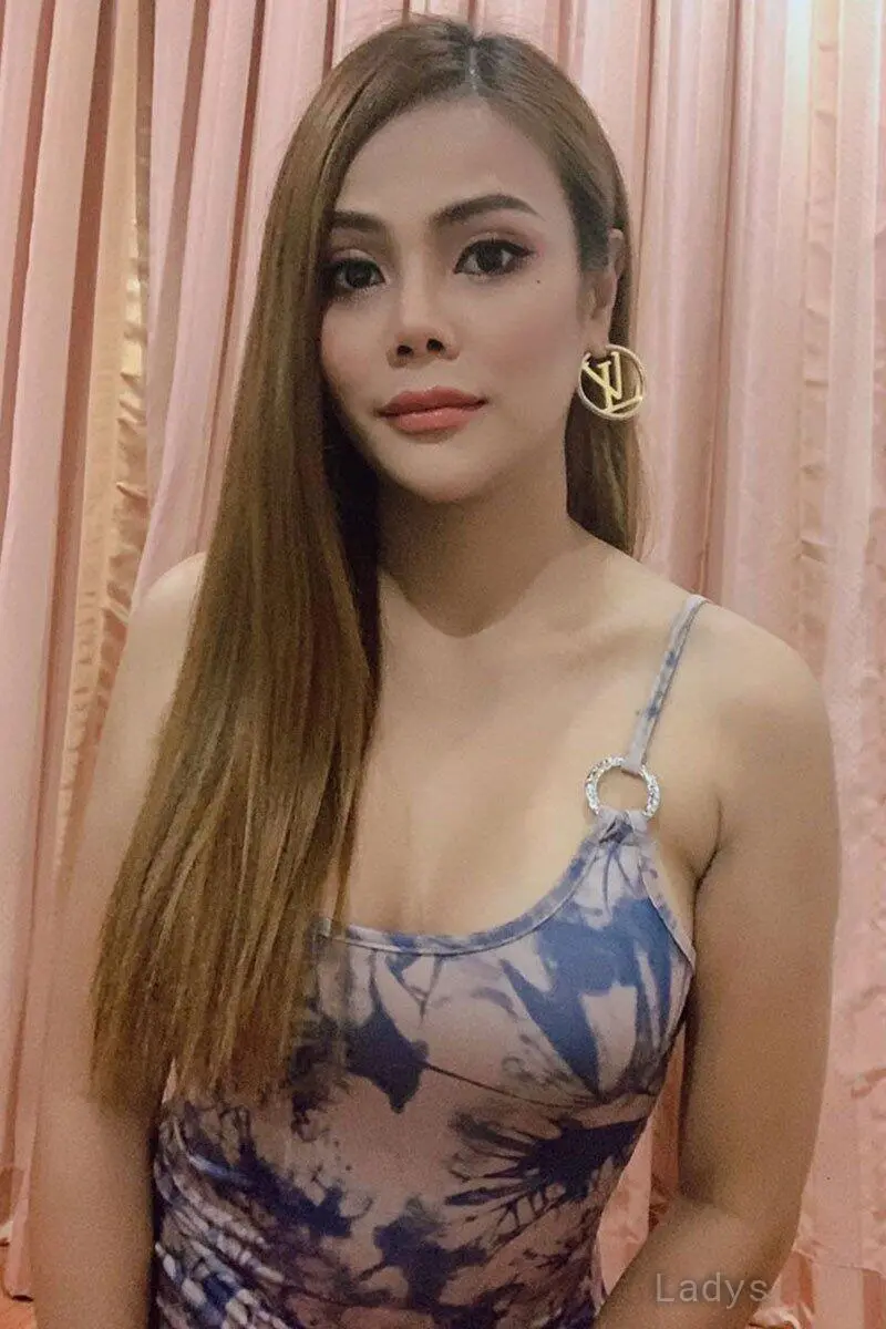 Linly, 25 years beautiful nude Phuket escorts girl, height 157 sm, Weight  kg