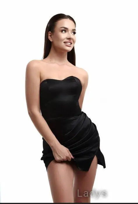 Masha, 22 years beautiful nude Phuket escorts girl, height 175 sm, Weight 55 kg