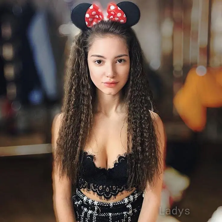 Solazola, 28 years beautiful nude Phuket escorts girl, height 170 sm, Weight 53 kg