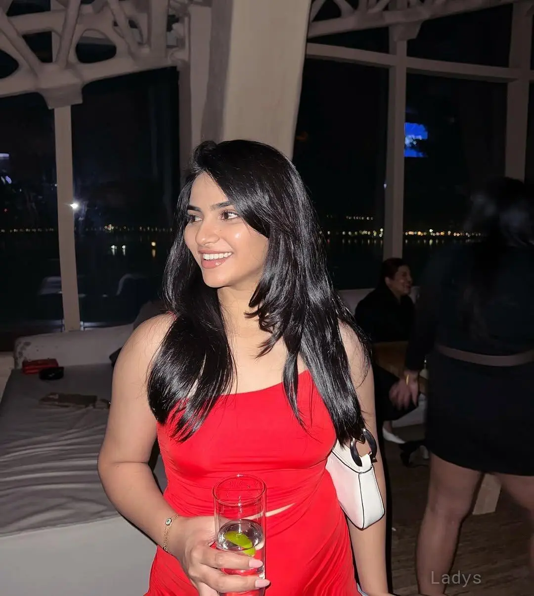 Sweta, 22 years beautiful nude Phuket escorts girl, height 160 sm, Weight  kg