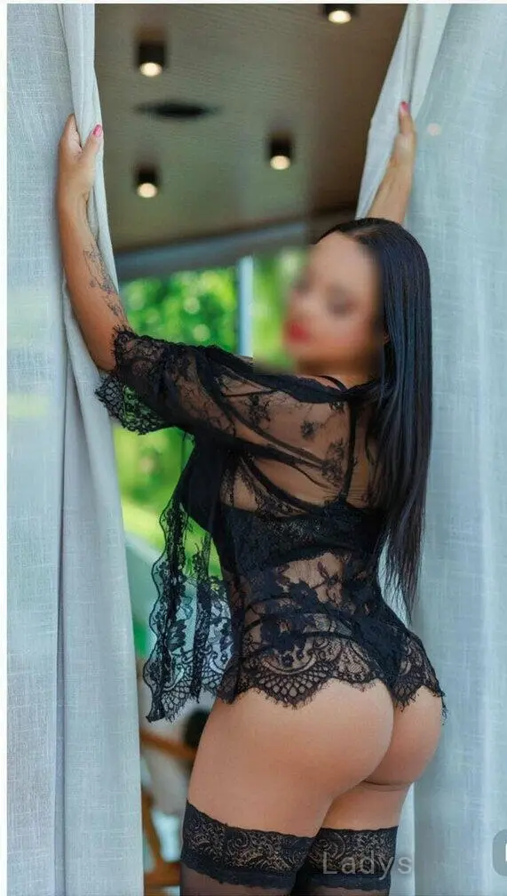 Barbara Rios, 30 years beautiful nude Pittsburgh escorts girl, height 165 sm, Weight 55 kg