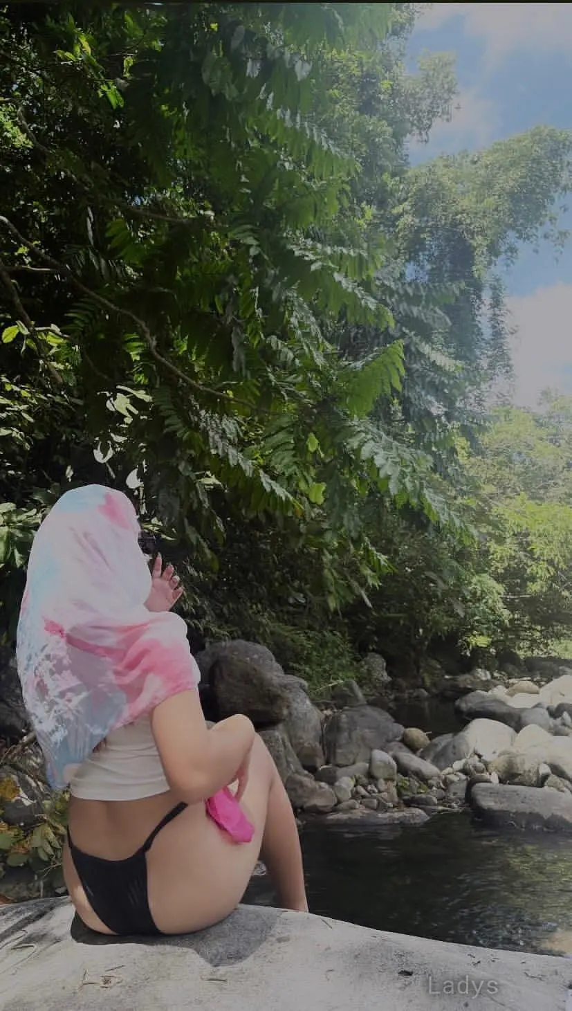 Kate, 24 years old Pokhara escort girl with big tits, height 165 sm, Weight  kg