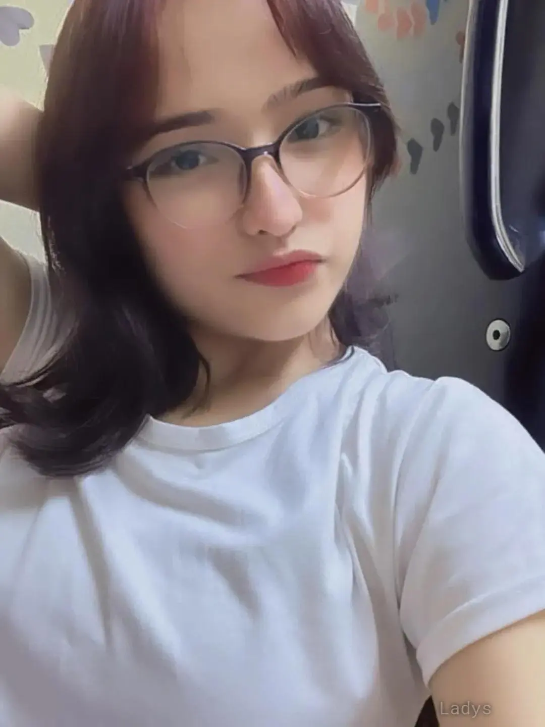 Webcam, Meet Best Deal, Kathmandu, 22 years beautiful nude Pokhara escorts girl, height 171 sm, Weight kg