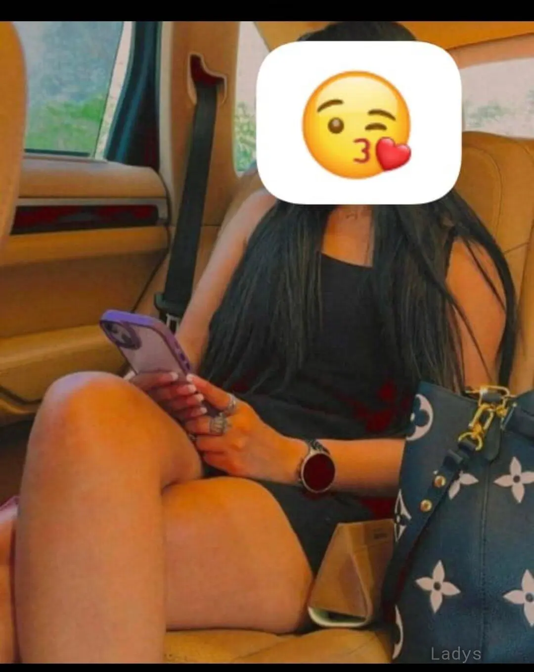 Lora, 21 years old Pondicherry escort girl with big tits, height  sm, Weight  kg