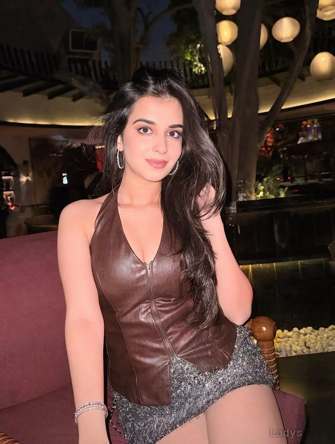 Shruti, 23 years old Pondicherry escort girl with big tits, height 154 sm, Weight  kg