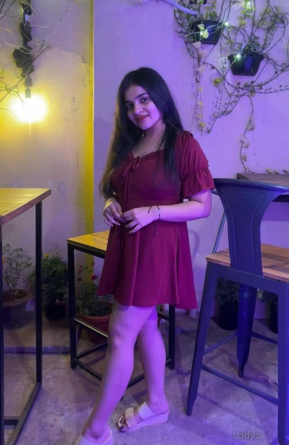 Sonal, 22 years old Pondicherry escort girl with big tits, height 170 sm, Weight  kg