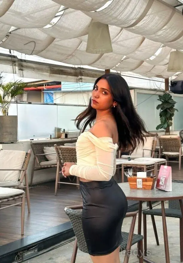 Ritika,  years beautiful nude Pondicherry escorts girl, height  sm, Weight  kg