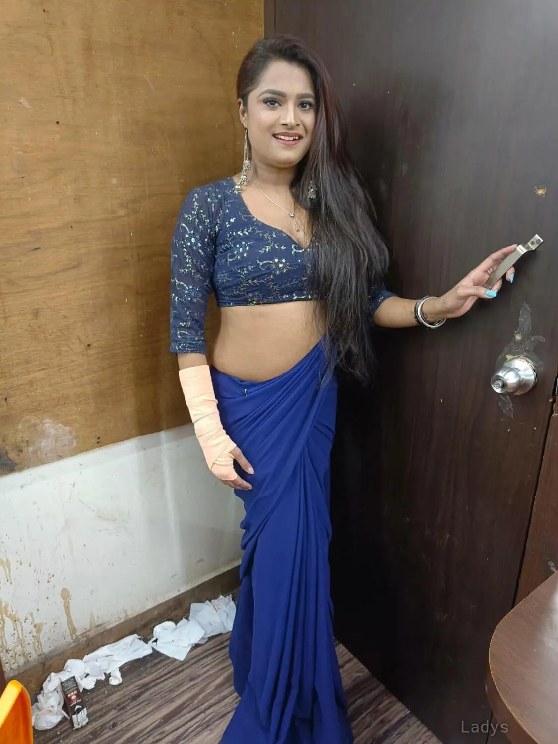 Sonam,  years beautiful nude Pondicherry escorts girl, height  sm, Weight  kg