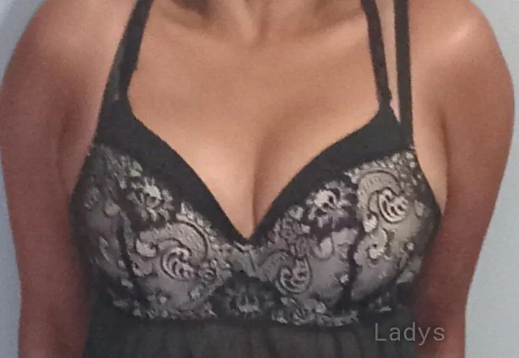 Zaheera, 30 years old Port Elizabeth escort girl with big tits, height 169 sm, Weight  kg