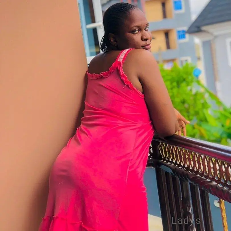 Queen, 21 years old Port Harcourt escort girl with big tits, height 160 sm, Weight kg