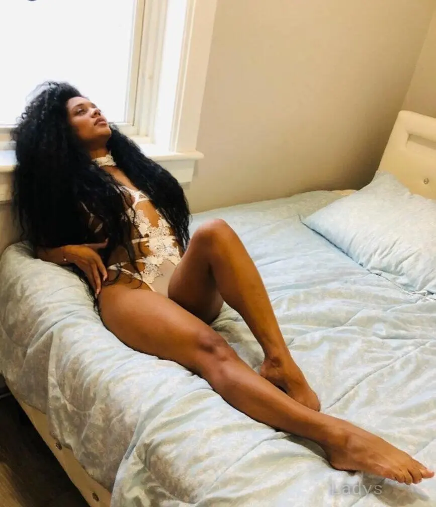 ANNE LOVE, 23 years beautiful nude Portland escorts girl, height 160 sm, Weight 52 kg