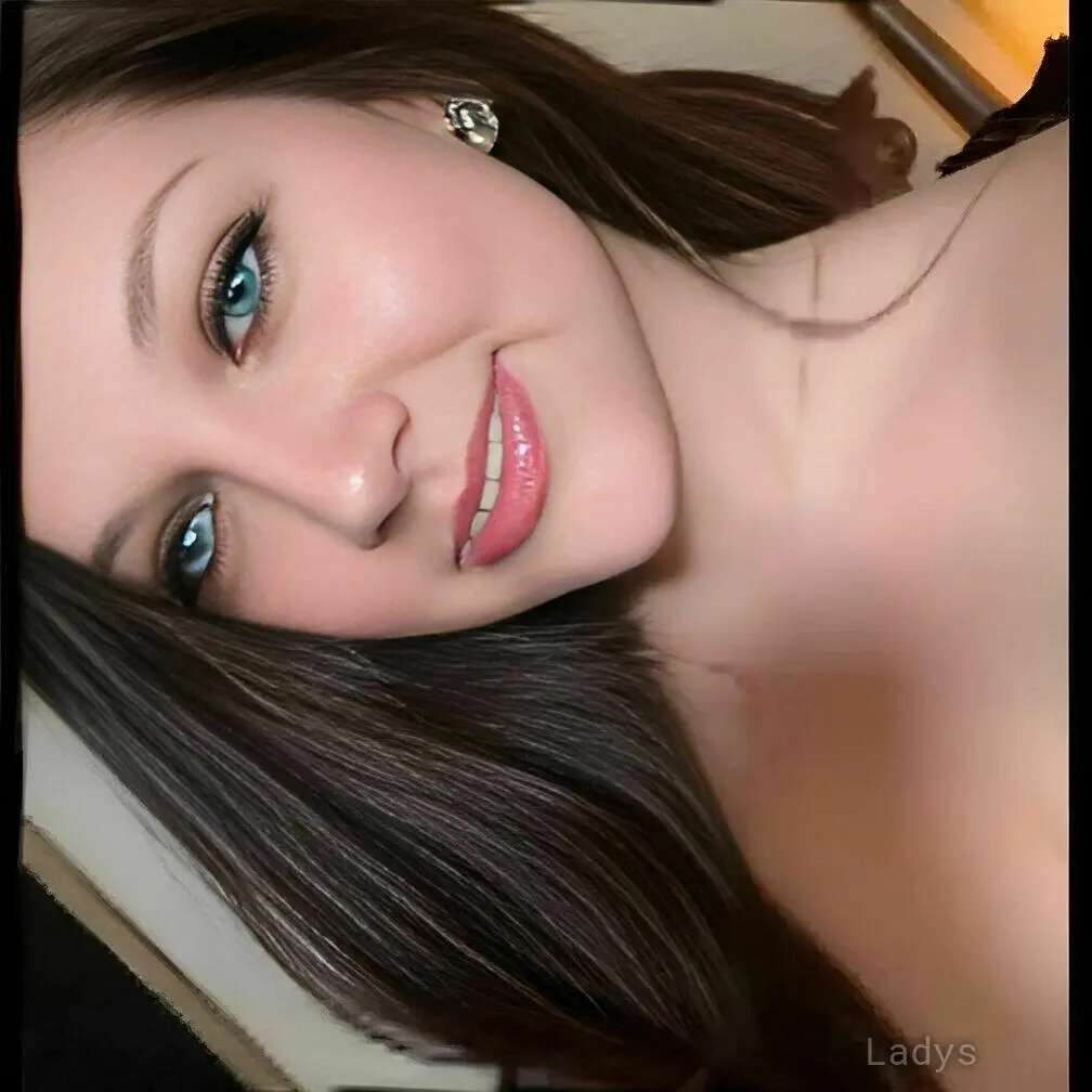 Naughty Nichole, 27 years beautiful nude Portland escorts girl, height 159 sm, Weight 70 kg