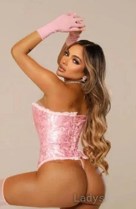 Chanel, 22 years beautiful nude Porto escorts girl, height 158 sm, Weight 57 kg