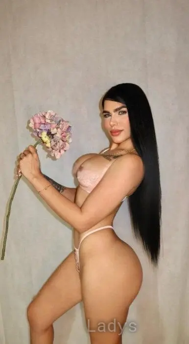 Karen, 26 years beautiful nude Prague escorts girl, height 169 sm, Weight 100 kg