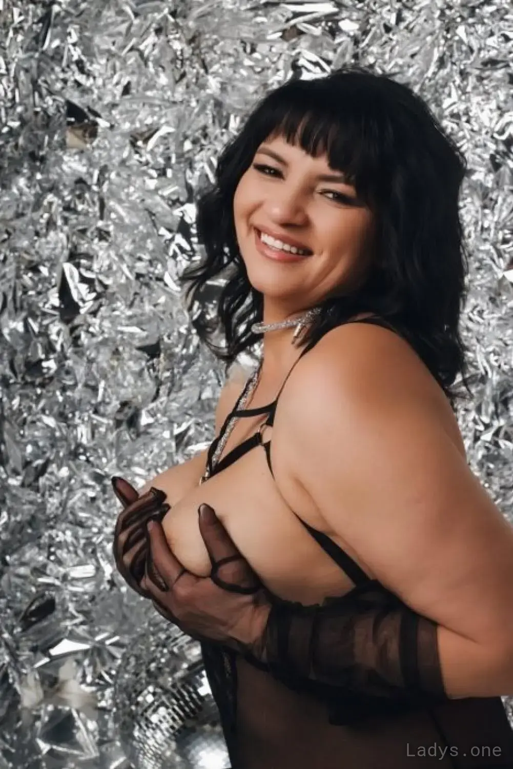 ROSA, 44 years beautiful nude Prague escorts girl, height 169 sm, Weight 67 kg