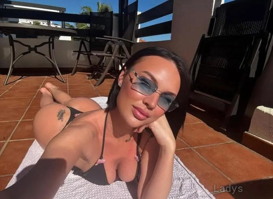 Ludmila, 28 years beautiful nude Puerto Banus escorts girl, height 151 sm, Weight 53 kg
