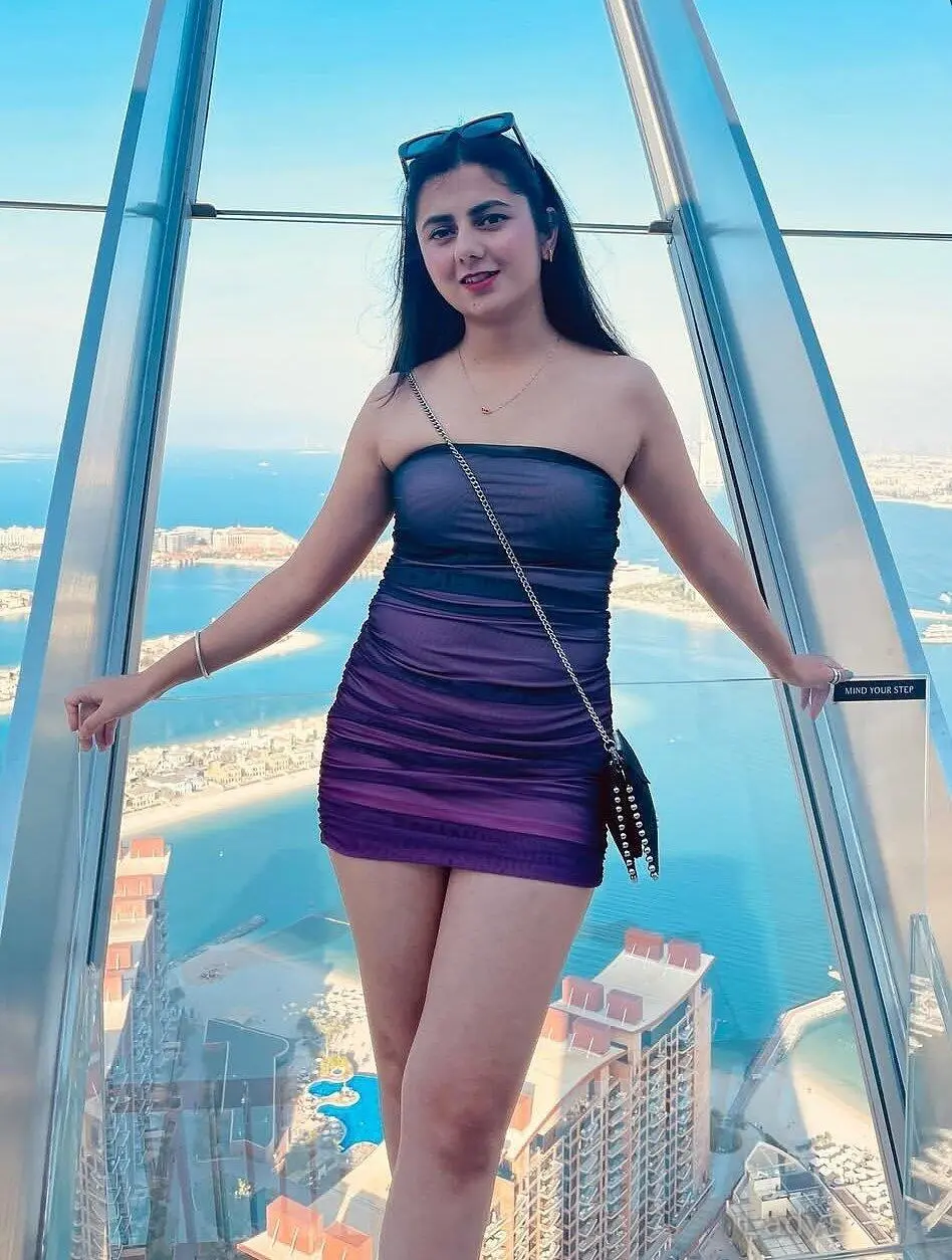 Aalya, 22 years old Pune escort girl with big tits, height 165 sm, Weight kg