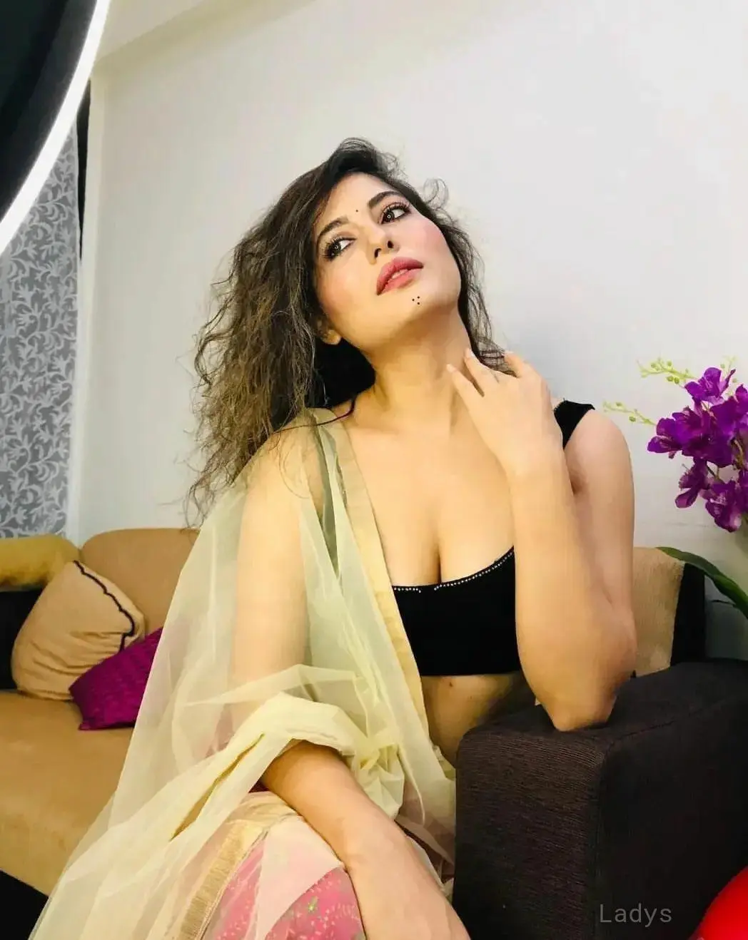 Caroline, 24 years old Pune escort girl with big tits, height 154 sm, Weight  kg