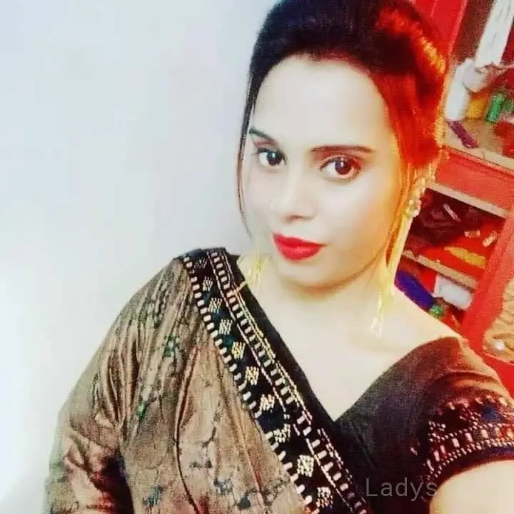 Harper, 21 years old Pune escort girl with big tits, height 154 sm, Weight kg