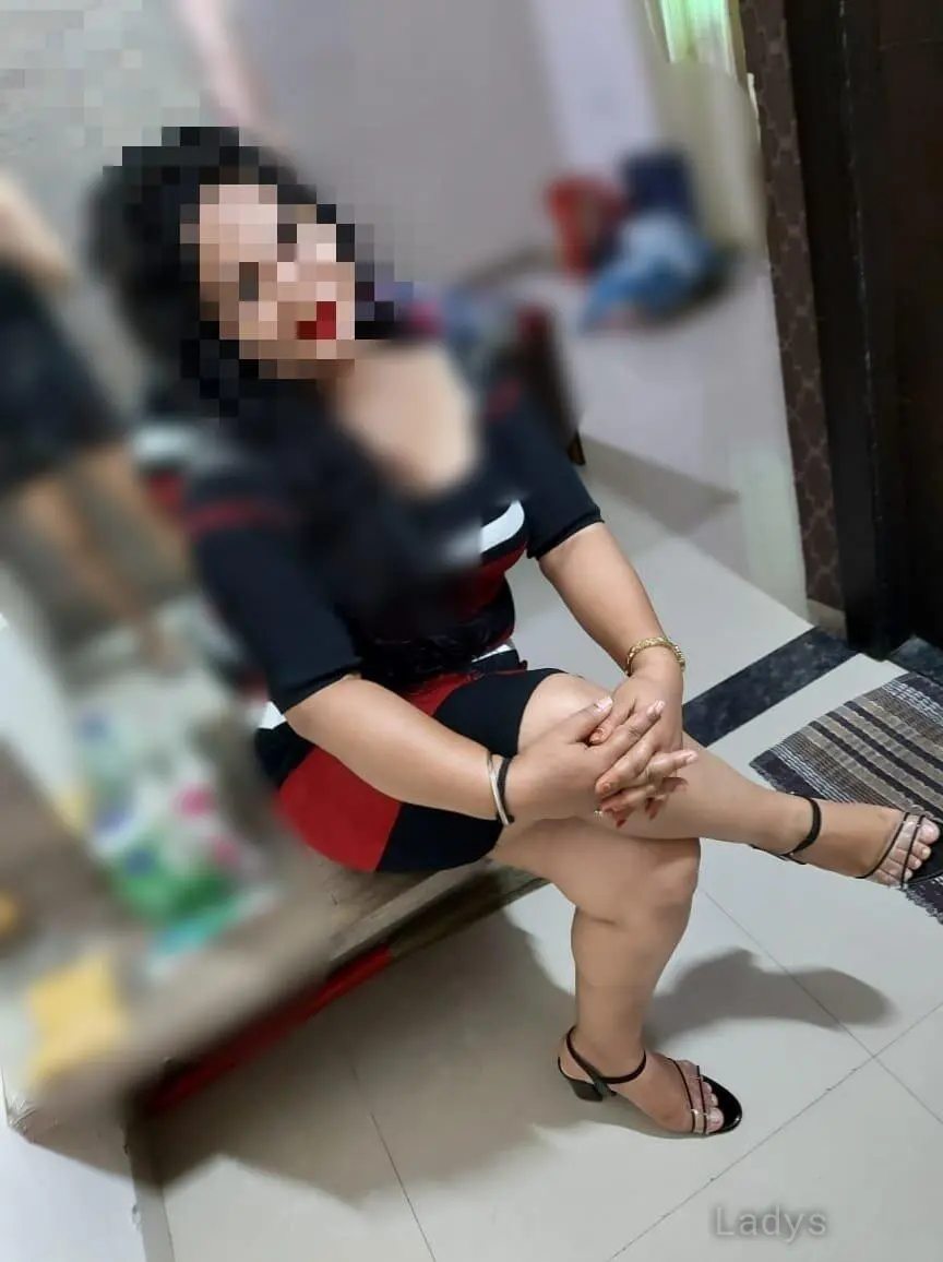 Jiya, 23 years old Pune escort girl with big tits, height 164 sm, Weight  kg