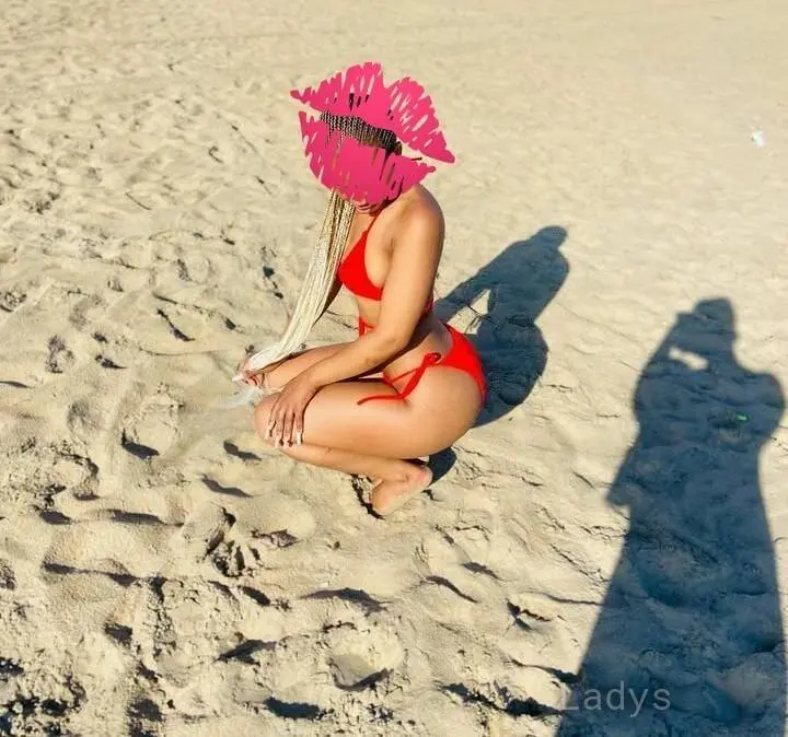 Kate, 25 years old Pune escort girl with big tits, height sm, Weight kg