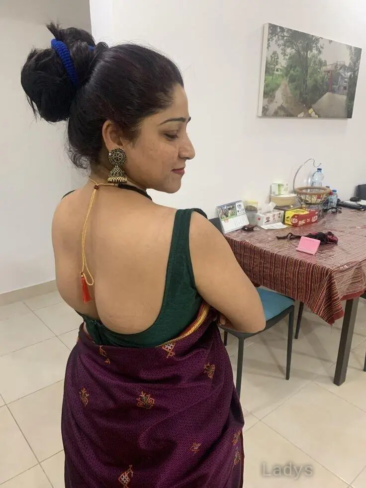 Manisha,  years old Pune escort girl with big tits, height  sm, Weight  kg