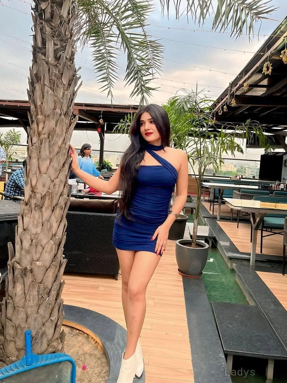 Minakshi, 24 years old Pune escort girl with big tits, height 183 sm, Weight kg